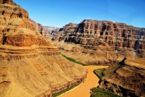 Las Vegasissa: Grand Canyon: West Grand Canyon Helikopterilippu ja kuljetus