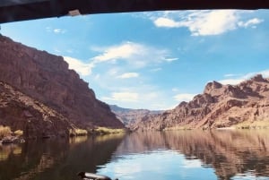 Las Vegas/Willow Beach: tour guidato in kayak alla Emerald Cave