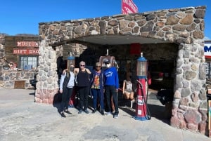Pueblo Minero de Oatman: Burros/Ruta 66 Excursión panorámica por las montañas