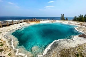 Salt Lake City: 5-Day Guided Round Trip to Yellowstone