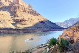 Vegas: Grand Canyon flygplan, helikopter och båt tur