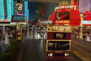 Vegas: Nachttour durch das Neon-Museum mit dem Open-Top-Bus