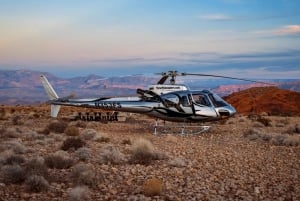 Las Vegas : Tour du Grand Canyon en hélicoptère et atterrissage dans la vallée de feu