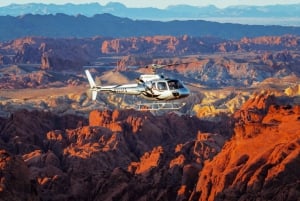 Las Vegas: Grand Canyon Heli Tour en Valley of Fire Landing