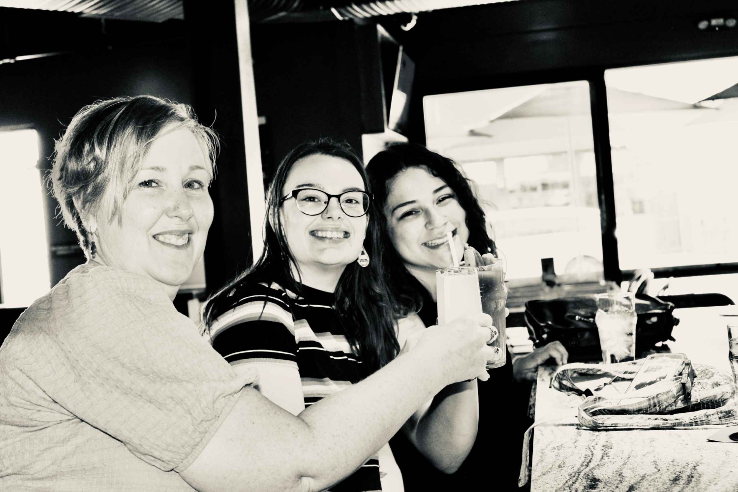 Underlig, sprø Fremont Bar-opplevelse med cocktailer og bilder