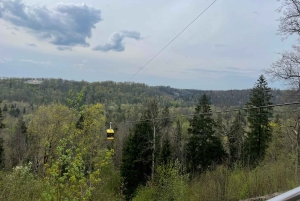 Kabelbaan naar Lets Landhuis & Wijnproeverij