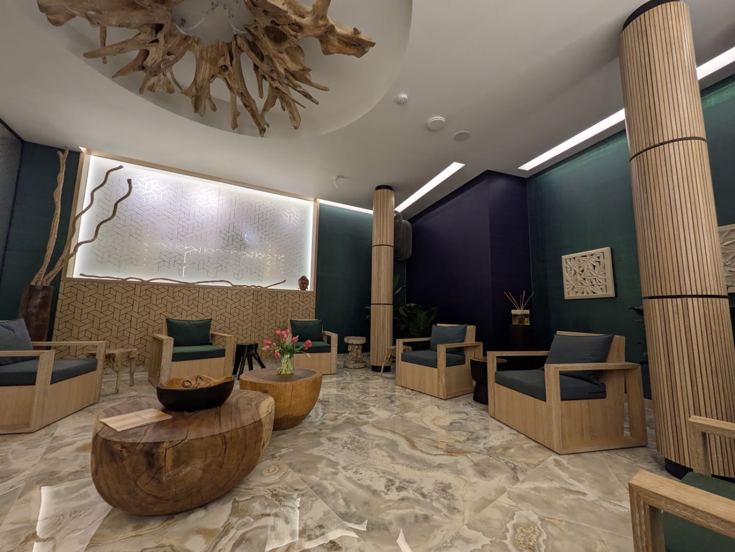 East Island SPA Vilniaus Senamiestyje