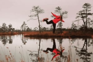 Riga: Bog-Shoe Tour in Ķemeri National Park with a Picnic