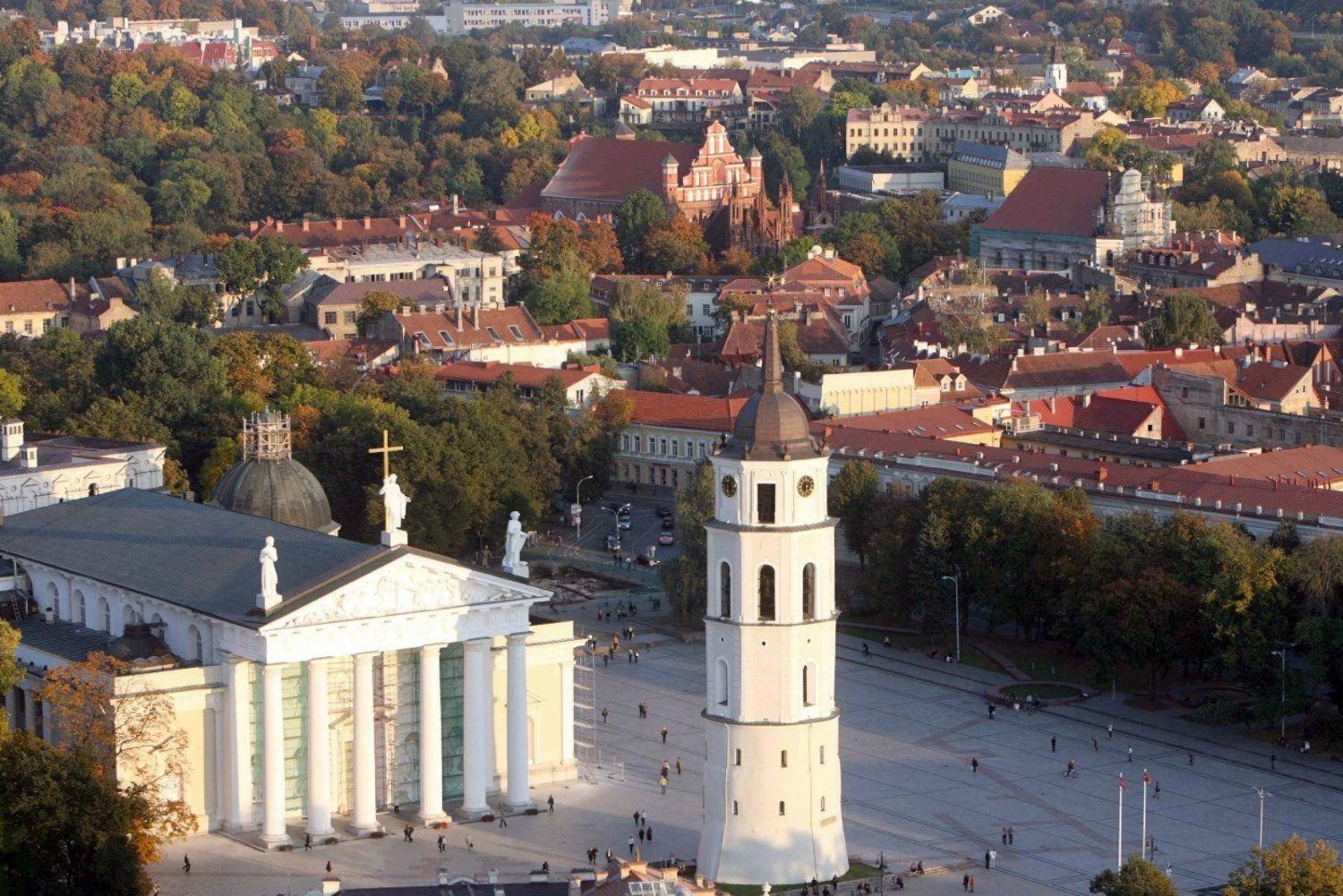 From Riga: Day trip to Vilnius (Two Countries in One Day)