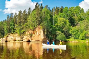 Desde Riga: Excursión de un día entero en kayak por el pintoresco valle del río Gauja