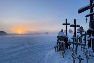 From Riga: Hill of Crosses & Jelgava Gems Tour