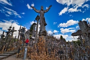 From Riga: Hill of Crosses & Enchanting Jelgava Group Tour