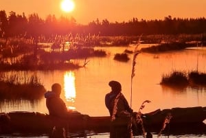 Riga: Passeio de caiaque ao nascer do sol com serviço de busca, pântano de Kemeri