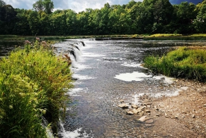 Miasto Kuldiga: Rzeczna wyprawa piesza