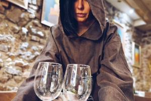 Latvian viini -yksityiskierros Seikkailu: Tutustu Baltian viineihin