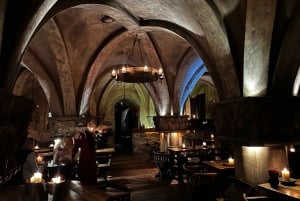 Expérience médiévale : Visite guidée et déjeuner à 3 plats