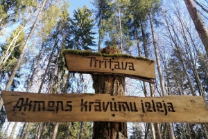 Pokaini kiviröykkiöt, Dobelen linna, lapsiparkki