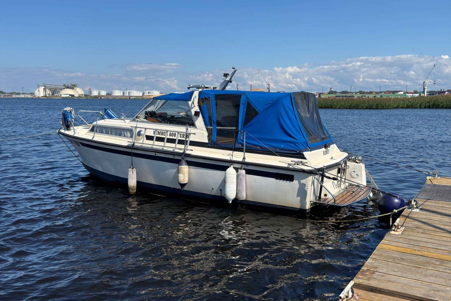 Private Bootstour. Entdecke mit uns das magische Riga vom Wasser aus