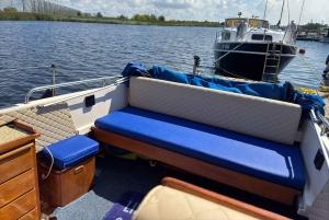 Private Bootstour. Entdecke mit uns das magische Riga vom Wasser aus