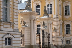 Excursão privada ao castelo saindo de Riga: Rundale, Bauska + Hill of Cross