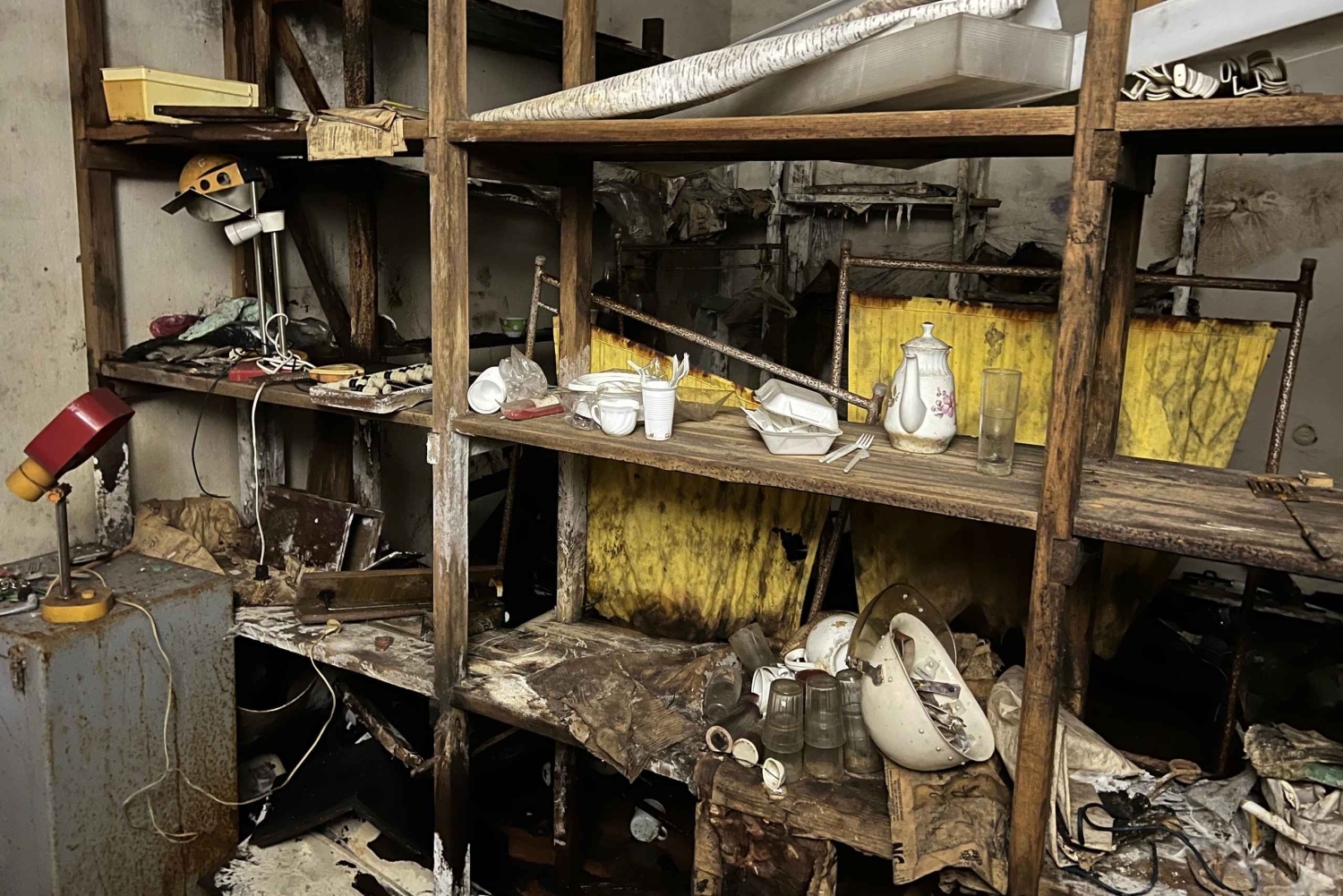 Riika: Hylätyn rakennuksen tutkimusretki kuljetuksella