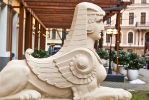 Riga: Art Nouveau Walking Tour with Welcome Drink