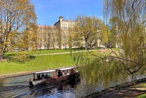 Riga: Kanalbåttur med velkomstdrink og audioguide