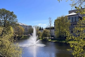 Riga: Kanalbåttur med velkomstdrink og audioguide