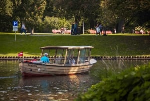Riga: Sightseeingtour mit dem Boot durch den Kanal