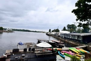Riga Package: Canal Boat Tour + Drink & Old Town Audio Guide