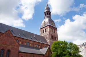 Riga: First Discovery Walk and Reading Walking Tour