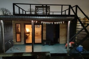 Riga: Flytande bastuupplevelse på floden Daugava