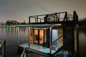 Riga: Flytande bastuupplevelse på floden Daugava