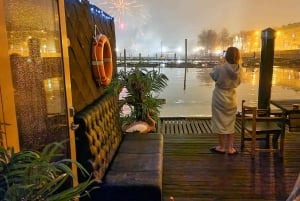 Riga: Drijvende sauna in de Daugava
