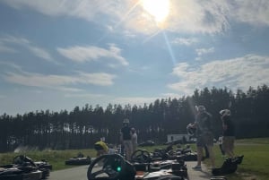 Aventure en karting à Riga avec transport aller-retour