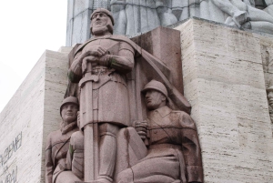 Riga: Guided City Tour for Student Groups