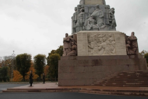 Riga: Guided City Tour for Student Groups