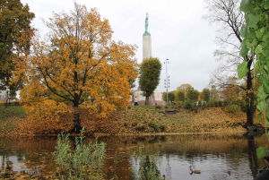 Riga: Guided City Tour for Student Groups