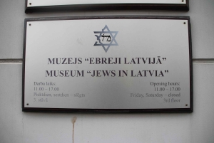 Riga: Guided City Tour for Student Groups