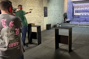 Riga Gun Experience: Transfer w obie strony i 4 sztuki broni palnej
