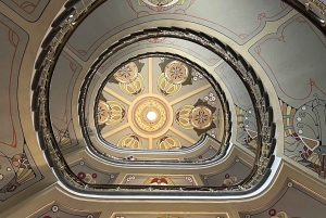 Riga: Hidden Gems and Art Nouveau Walking Tour