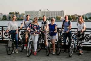 Riga: excursão guiada de bicicleta pelo Jurmala Resort e visita ao museu