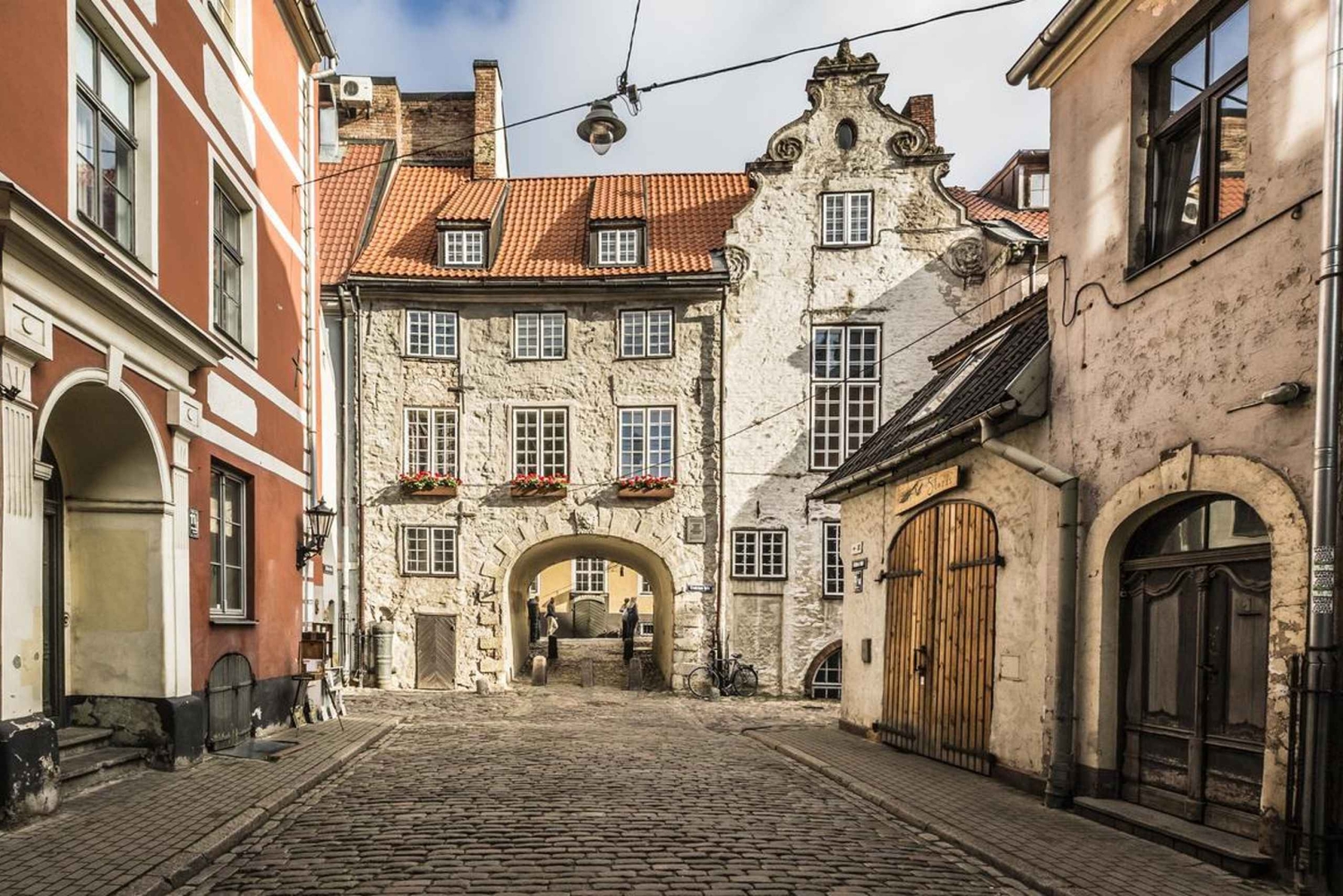 Средневековая Рига: пешеходная экскурсия с гидом и транспортом