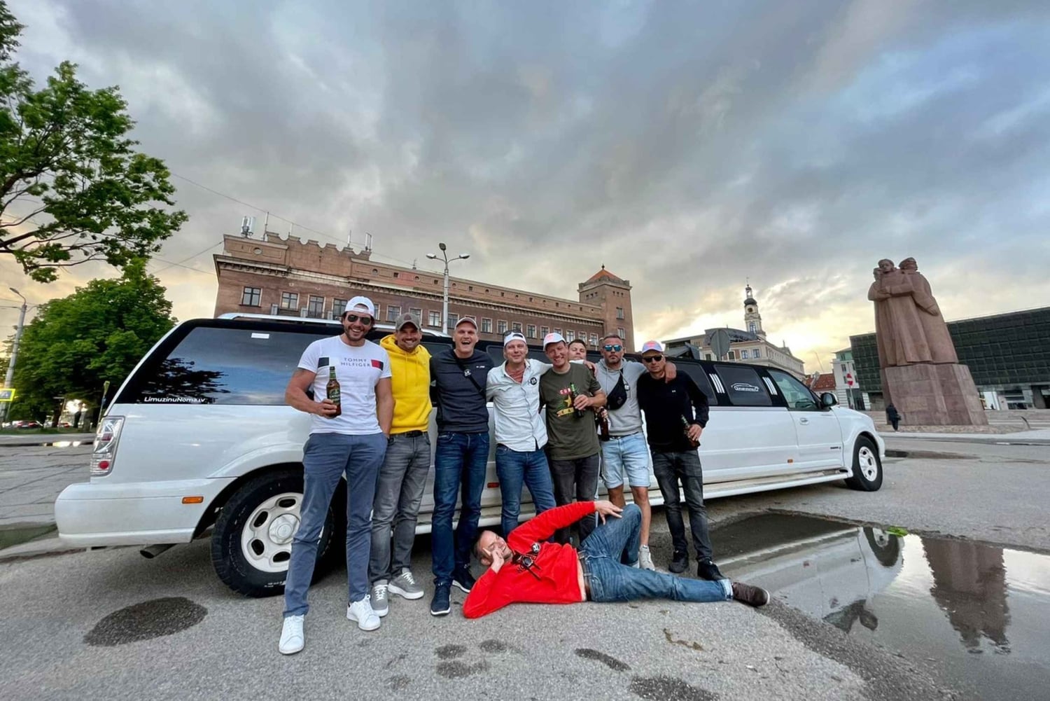 Riga Nachtleven Limo Tour: Sightseeing & Clubervaring