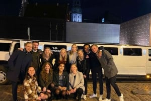 Tour in limousine della vita notturna di Riga: Visita della città e dei club