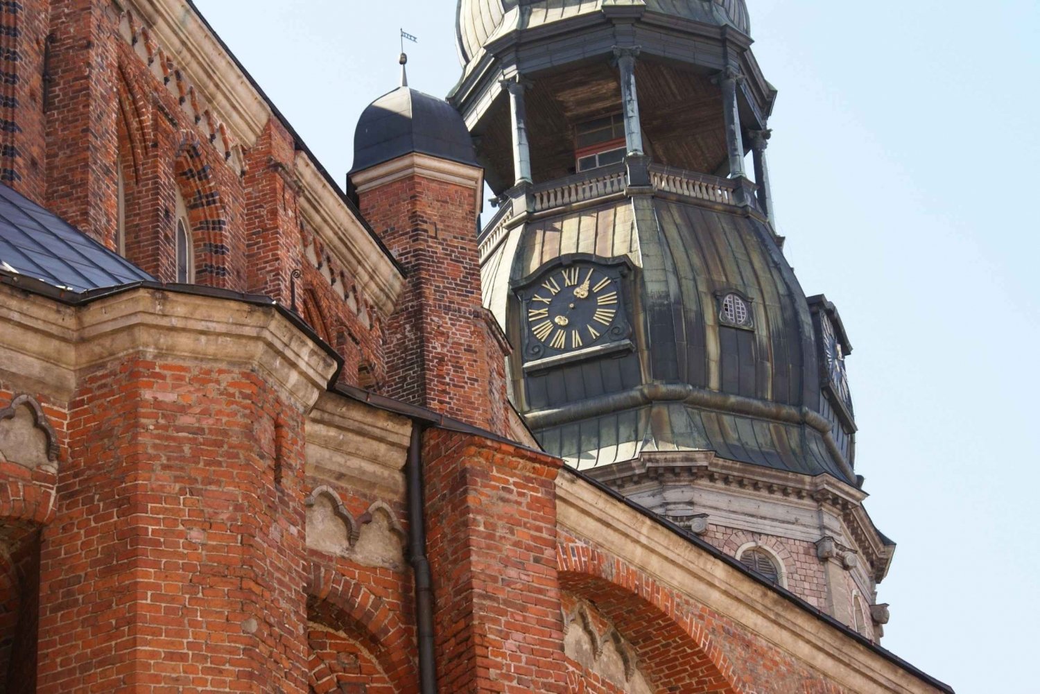 Riga: Old and New Walking Tour