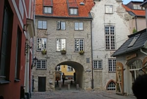 Riga: Old and New Walking Tour