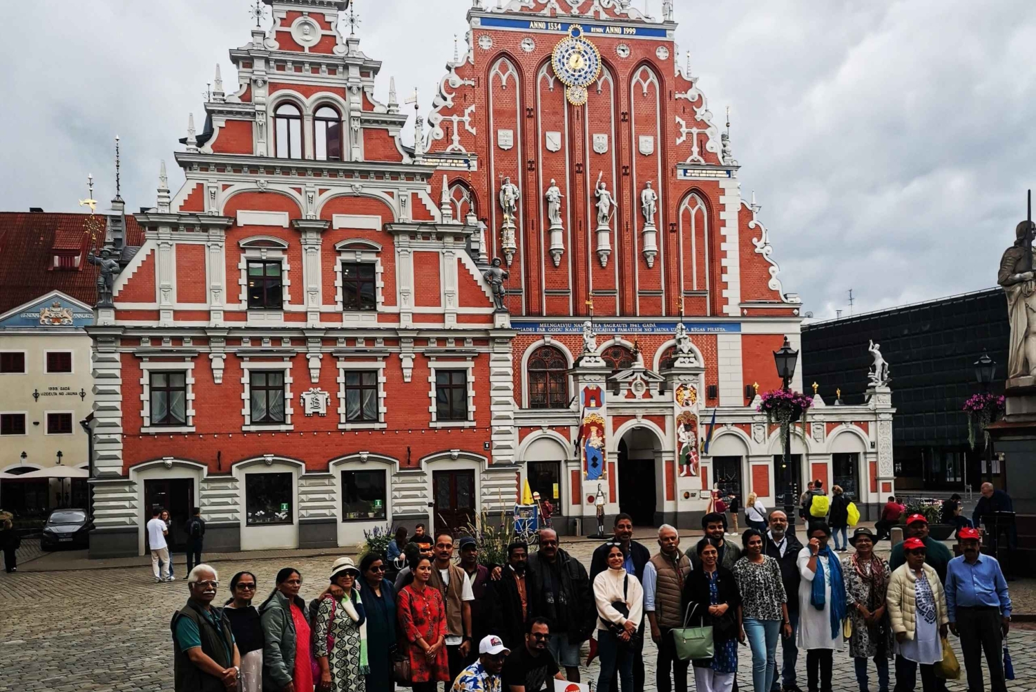 Riian vanhankaupungin, art nouveaun ja keskustorin kierros autolla