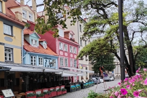 Riian vanhankaupungin, art nouveaun ja keskustorin kierros autolla