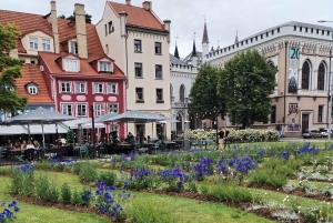 Riian vanhankaupungin, art nouveaun ja keskustorin kierros autolla